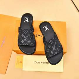 Picture of Louis Vuitton Slippers _SKULVsz39-46jyh0532834
